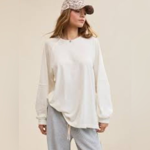 aerie Tops - Aerie White Oversized Drop Shouldered Boyfriend Long sleeve top, size XL
